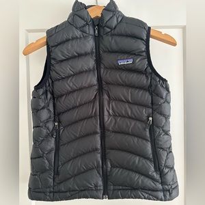 PATAGONIA NANO PUFFER VEST - XS - BLACK - EXCELLENT CONDITION